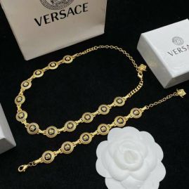 Picture of Versace Sets _SKUVersacesuits06cly3217193